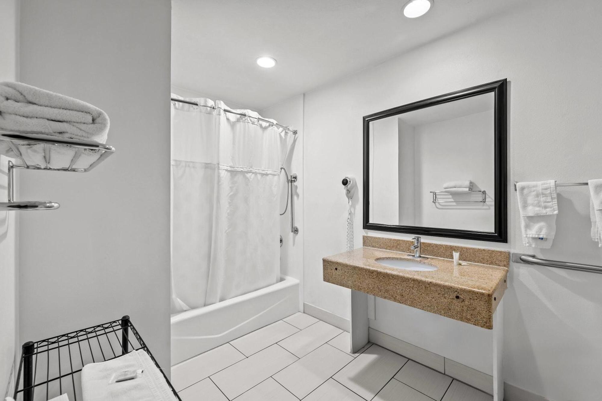 Days Inn By Wyndham Tucson Airport Drexel Heights Экстерьер фото