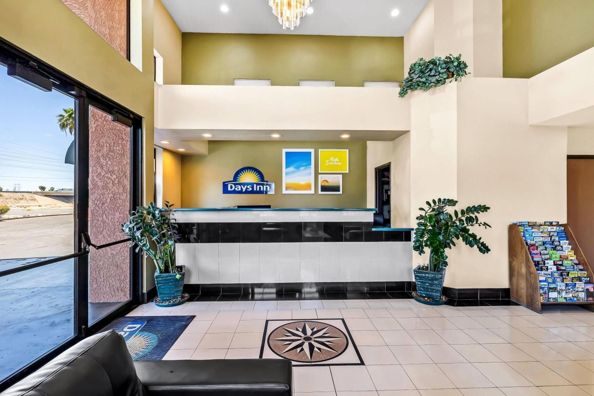 Days Inn By Wyndham Tucson Airport Drexel Heights Экстерьер фото