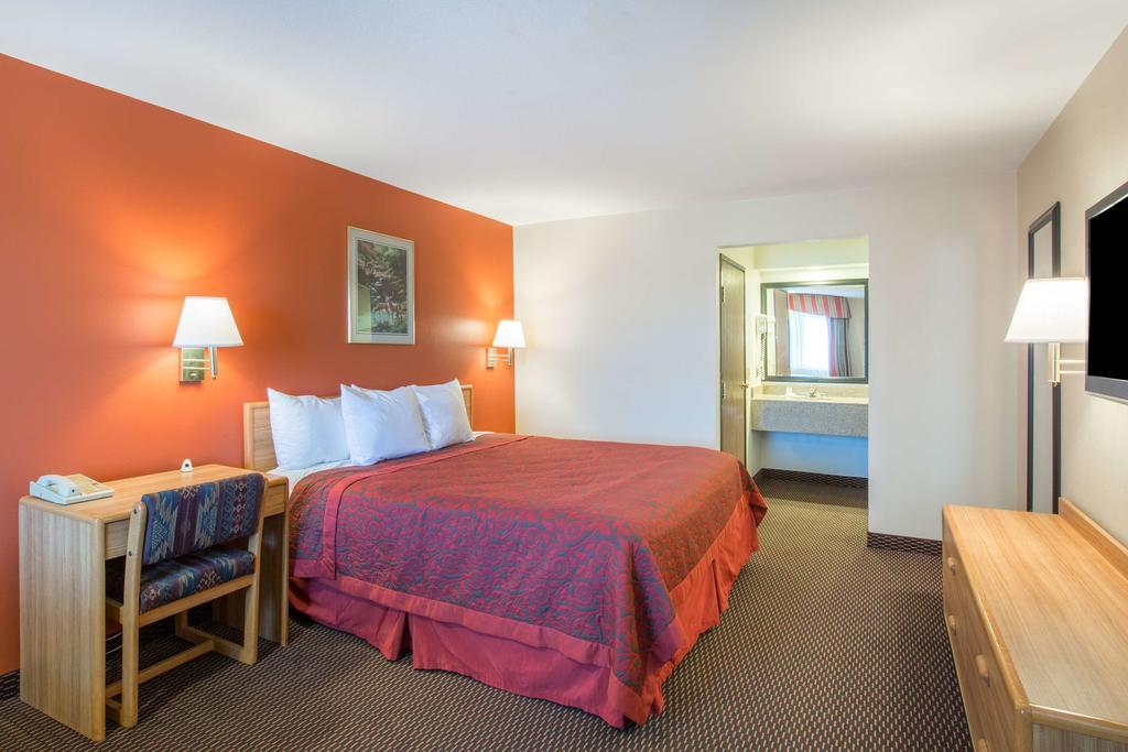 Days Inn By Wyndham Tucson Airport Drexel Heights Экстерьер фото